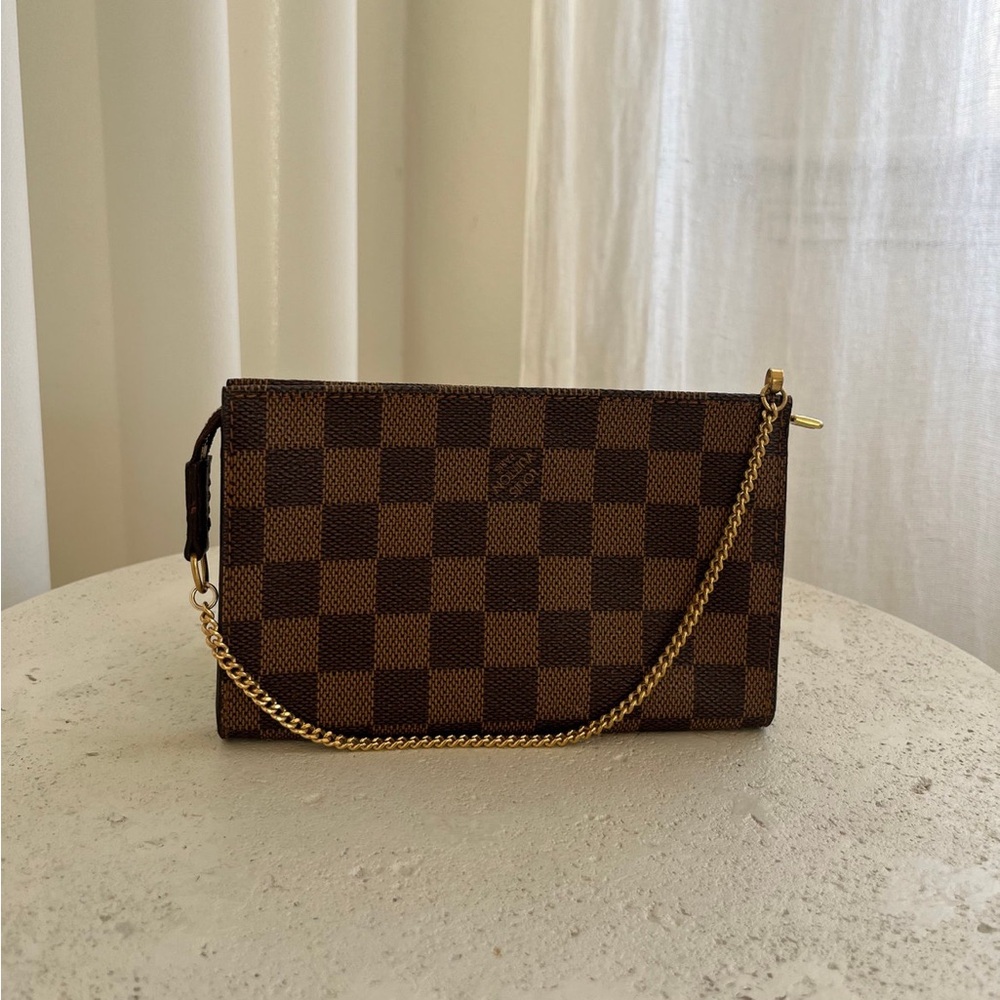Louis Vuitton Damier Ebene Marais Bucket Pouch
